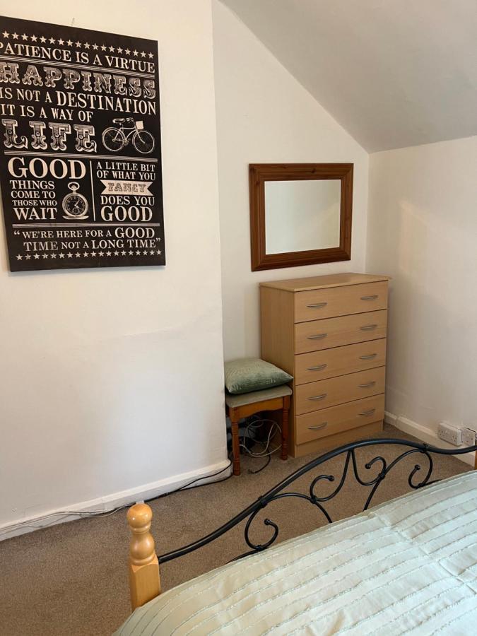 2 Bed Cottage Chester Eksteriør billede