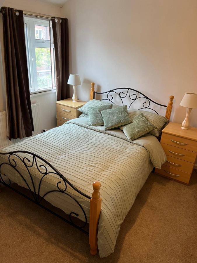 2 Bed Cottage Chester Eksteriør billede